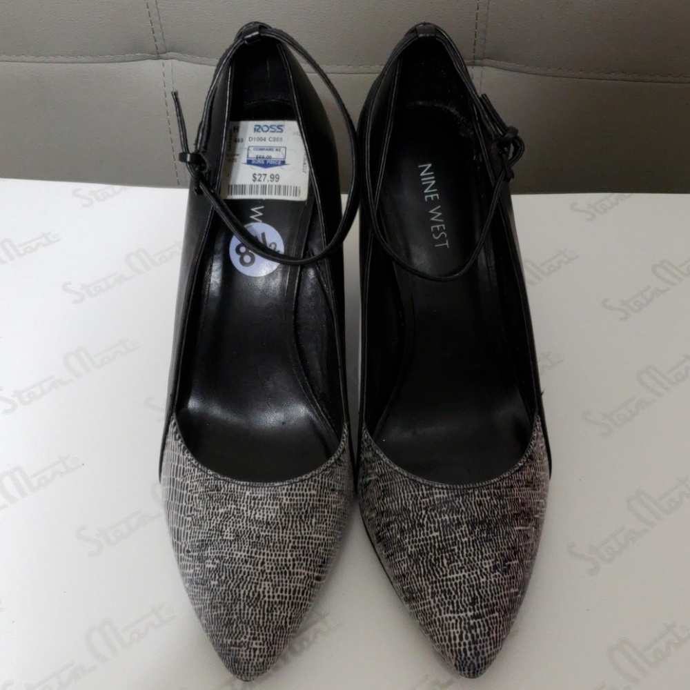 Fun and comfy all in one! Perfect for work or play